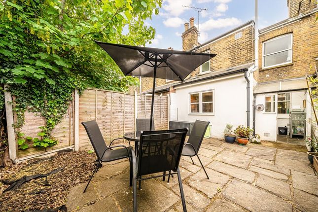 21, Hamilton Road, Twickenham photo 4
