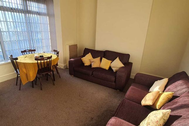 Shared accommodation to rent in Oakwood Road, Sparkhill, Birmingham