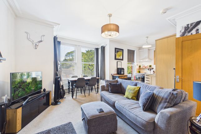 Flat 4, 42 Amersham Hill, High Wycombe photo 2