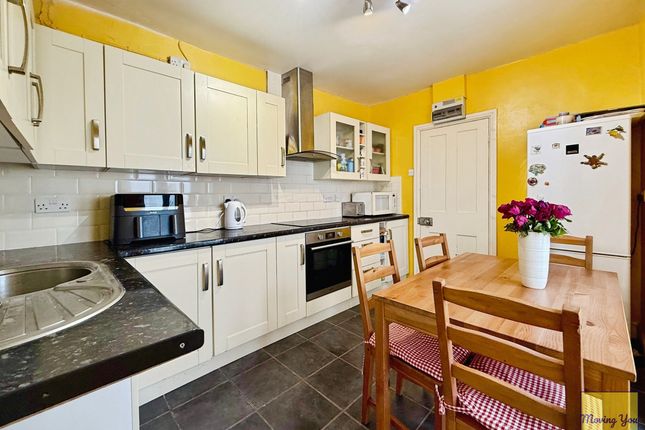 22 Hendrefoilan Road, Swansea photo 3