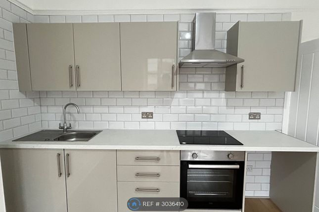 Reads Avenue Flat A, Blackpool photo 4