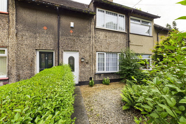 3-bed terraced on The Grove, Hull, £125,000