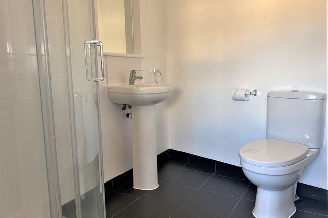 Flat 4, 16 South Street, Dorking photo 5