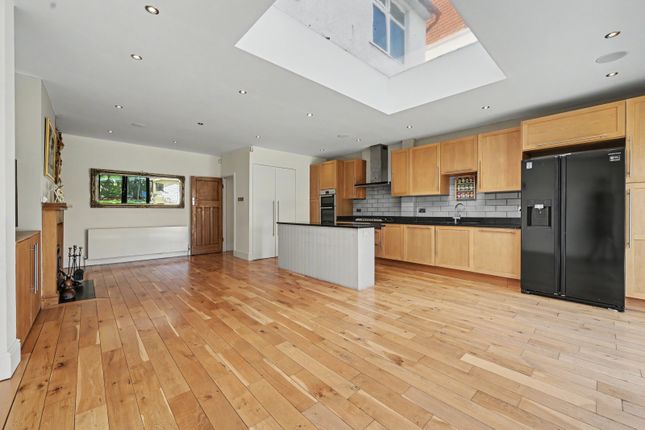 146, Popes Lane, London photo 4