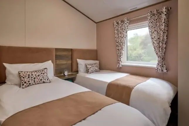 Willerby Malton Elite, Ashbourne Heights Park, Ashbourne photo 5