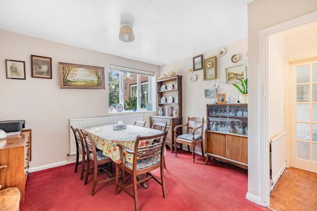 Vicarage Lane, Farnham photo 4