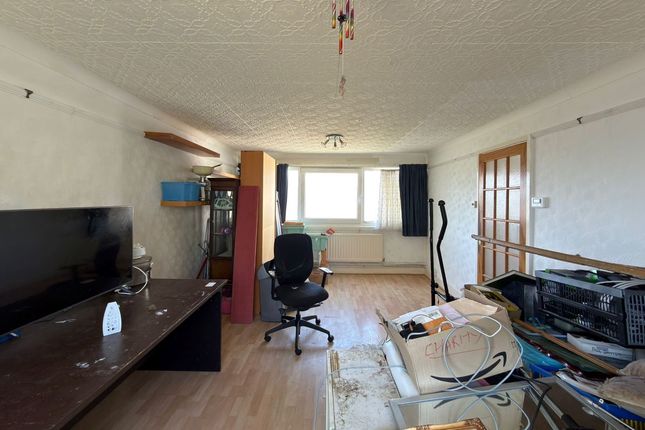 72, Cotlandswick, St. Albans photo 2