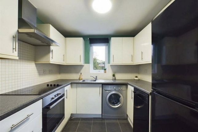 Flat 44,, Park View, Maidenhead photo 2