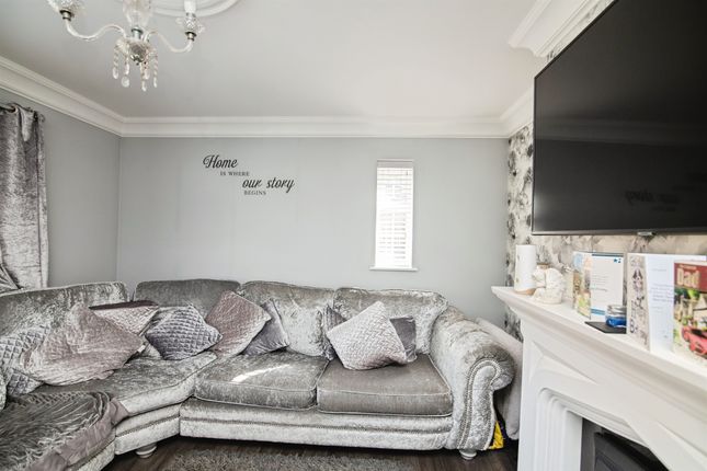 1, Banklands Road, Dudley photo 4