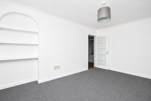 15, Highfield Gardens, Margate photo 4