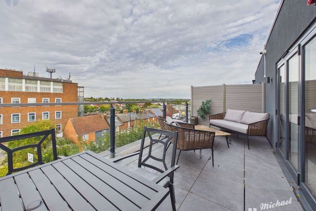 Flat 62, Aylesbury photo 3