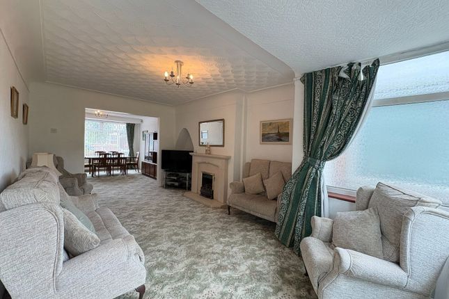 88, Claremont Avenue, Maghull photo 2