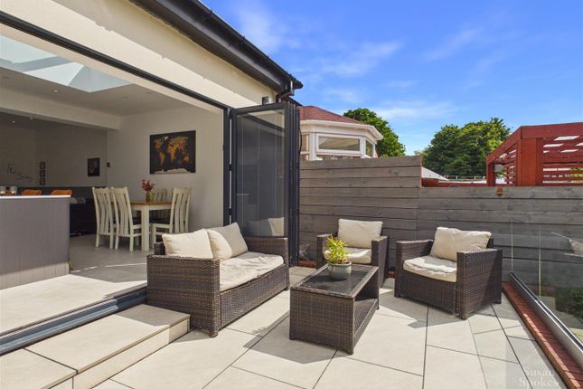 8, Forster Avenue, South Shields photo 3