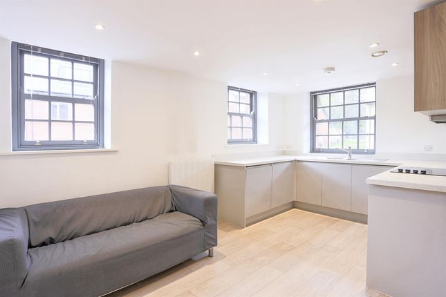 LEEDS photo 5