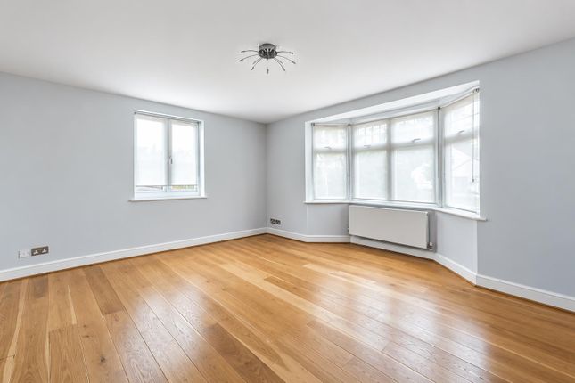 2, Bellfield Avenue, Harrow photo 2