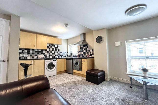 Flat 4, 35 High Street, Knaresborough photo 3