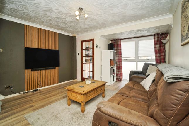 18, Ashwood Avenue, Wigan photo 2