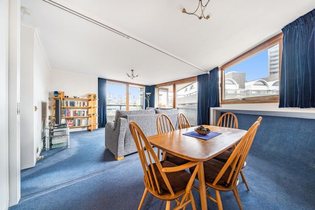 Flat for sale in Lauderdale Tower, Barbican