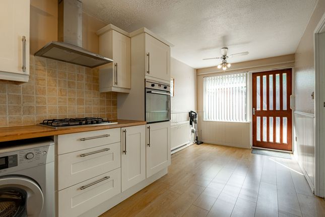 39 Helmswood Drive, Birmingham photo 4