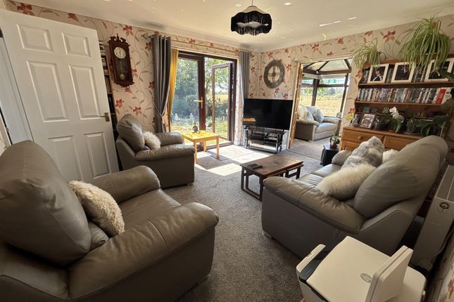 18, Leicester Gardens, Sheerness photo 3