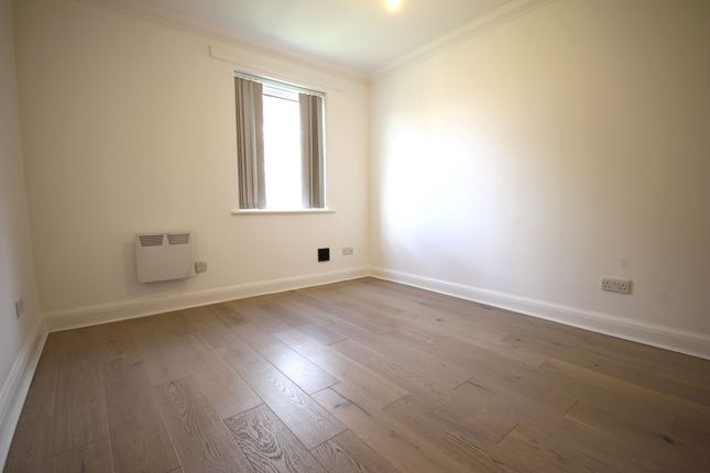 Flat for sale in Campbell Road, London