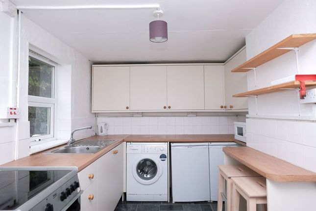 Terraced house to rent in Viaduct Road, Brighton