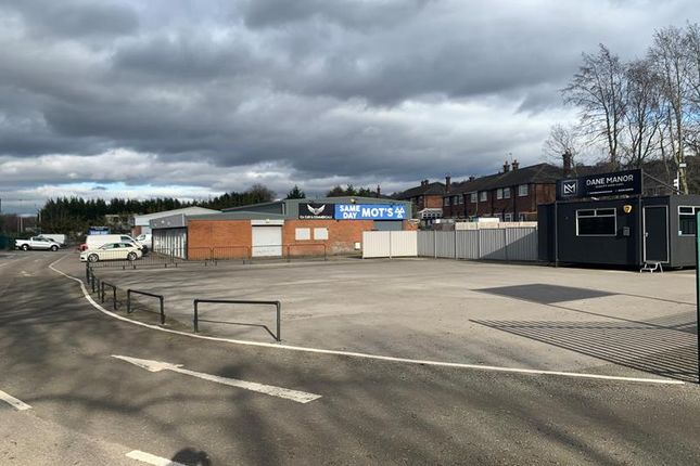 Light industrial to let in Picow Farm Road, Runcorn, Cheshire