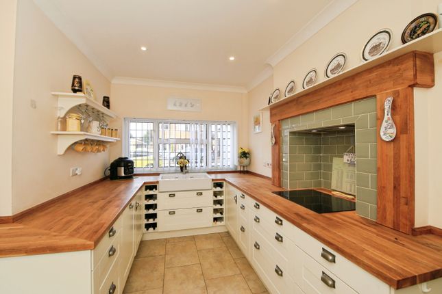 15, Neville Avenue, Spalding photo 4