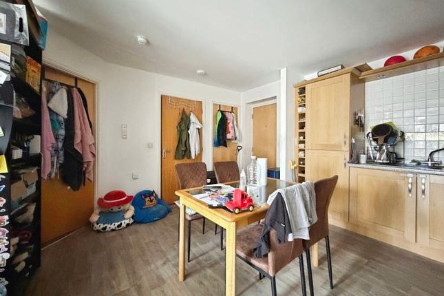 Flat 2 The Savoy 20, Station Road, Bristol photo 4