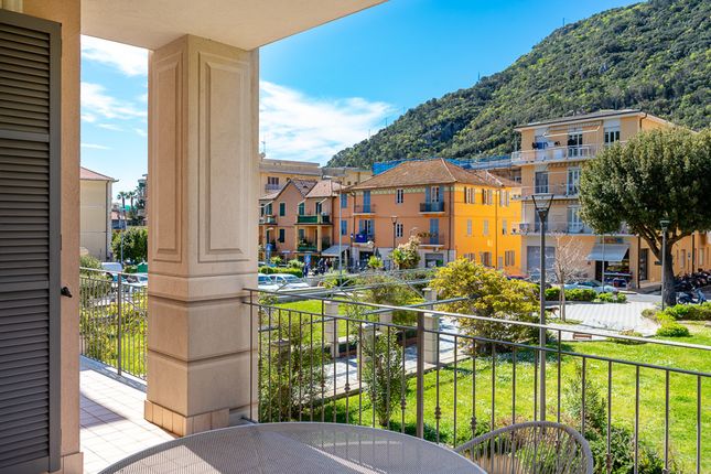 Apartment for sale in Liguria, Savona, Finale Ligure