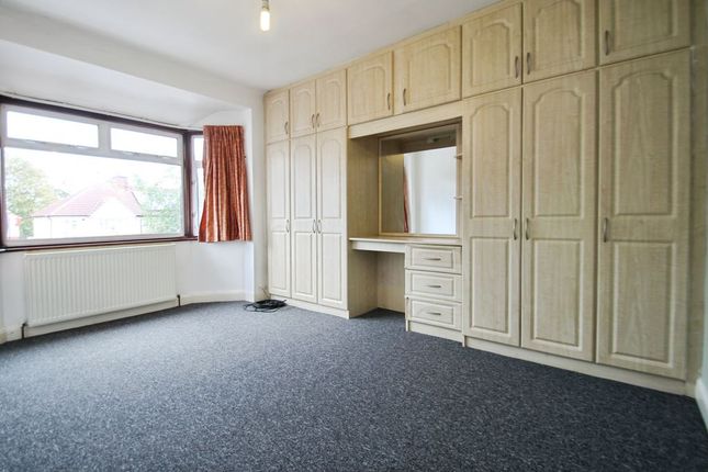 Hurley Road, Greenford photo 4