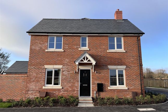 Thumbnail Semi-detached house to rent in Harris Road, West Broyle, Chichester