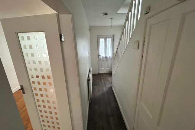 112, Chipperfield Road, Hodge Hill, Birmingham photo 3