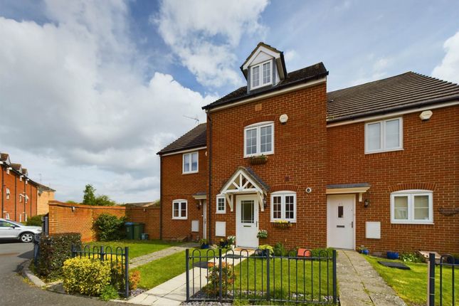 Thumbnail Terraced house for sale in Foskett Way, Aylesbury