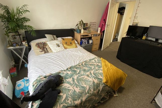 Thumbnail Shared accommodation to rent in Broad Street, Canterbury