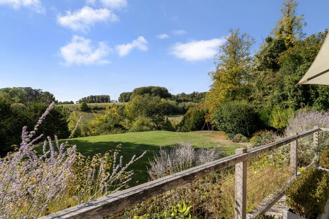 West Point,, Highfields, Buckinghamshire photo 3