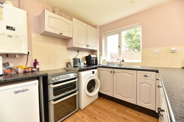 54 The Paddock, Huntingdon photo 2
