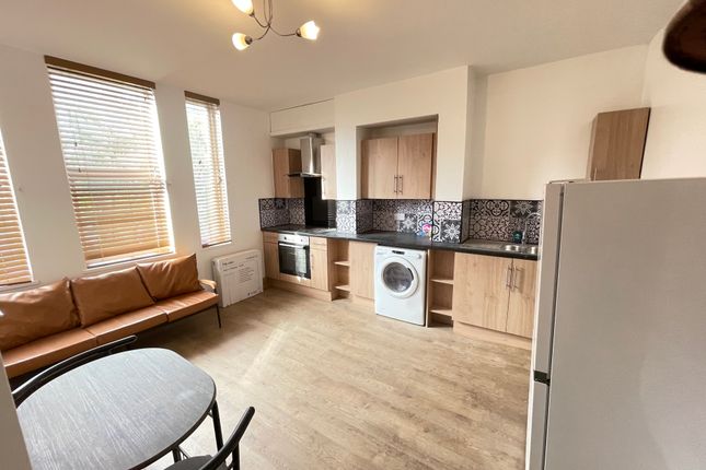 FLAT 3, FLAT 3, 62 THORNE ROAD, Doncaster, South Yorkshire photo 2