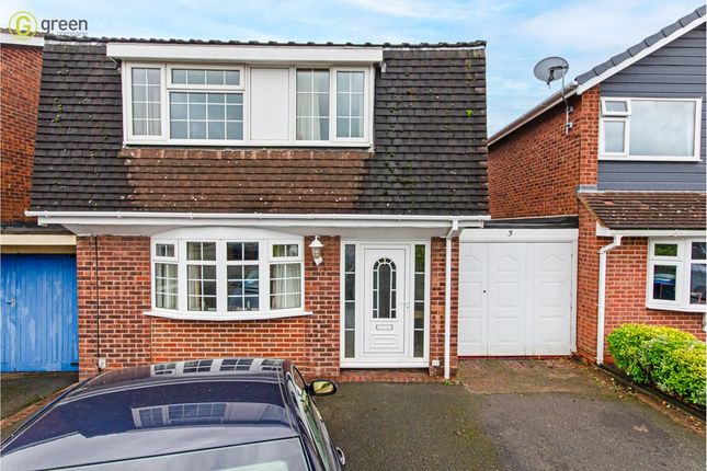 Detached house for sale in Iris Close, Perrycrofts, Tamworth