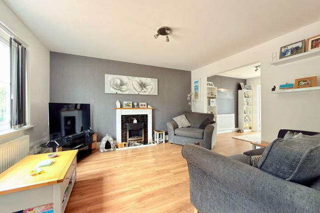 Belmont, Gills Close, Penryn photo 2