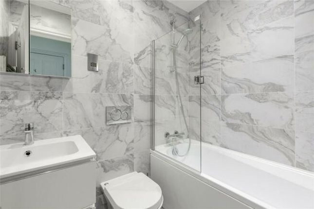 Flat 2, 10, Coleherne Road, LONDON photo 3