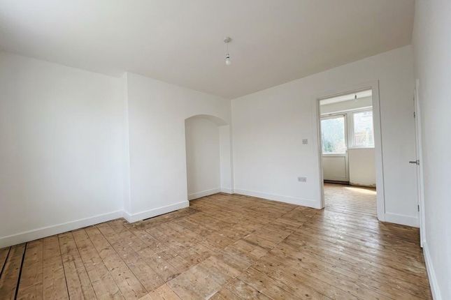 167, Abbots Road, Edgware, HA8, Edgware photo 2