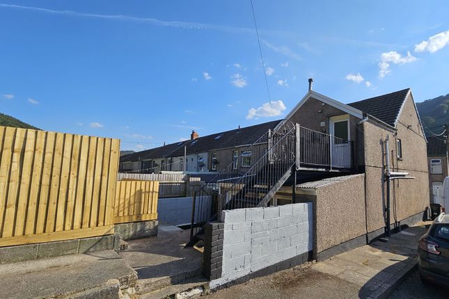 30A King Street, Ebbw Vale photo 4
