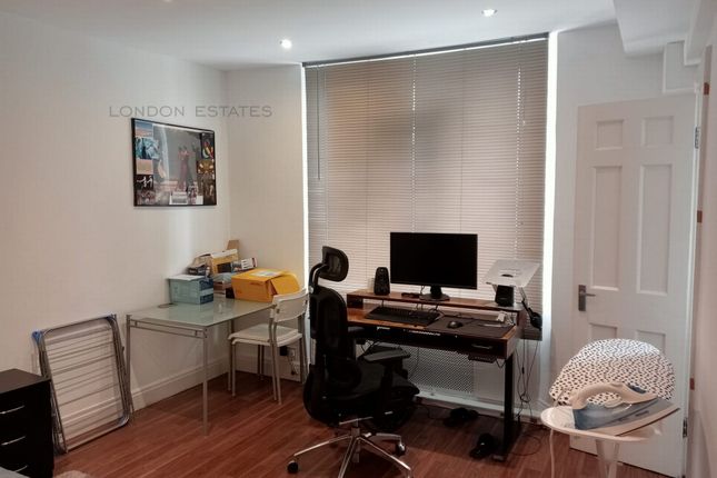 Thumbnail Studio to rent in Peters Court, Porchester Road, Bayswater