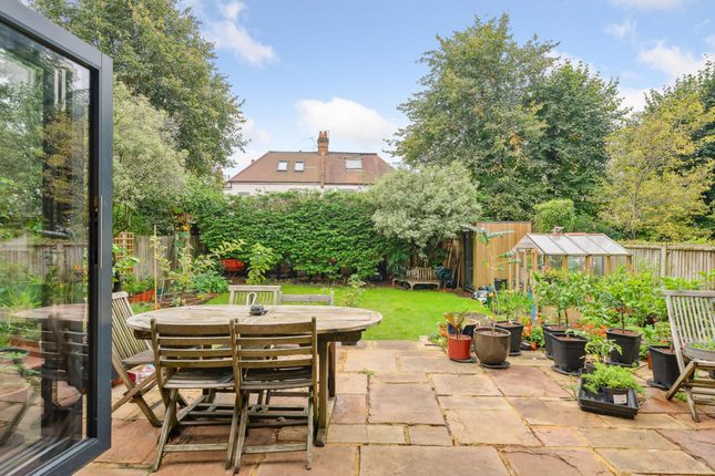131, Cottenham Park Road, London photo 3