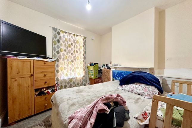 26, Apsley Road, Great Yarmouth photo 4