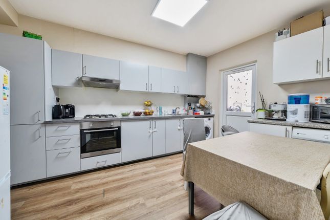 Thumbnail Terraced house to rent in Durham Rise, London