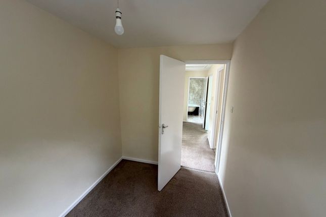 46, Breton, Stony Stratford photo 3