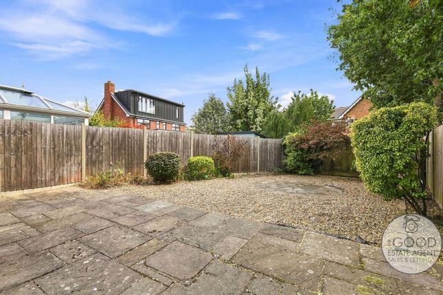 5, Tewkesbury Close, Loughton photo 4