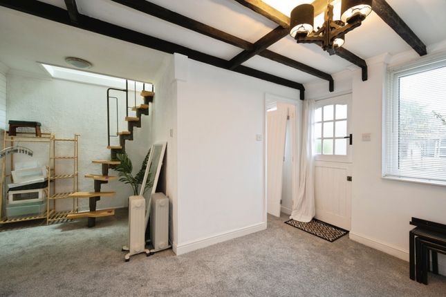 21, Fairlight Chalets, Hayling Island photo 4